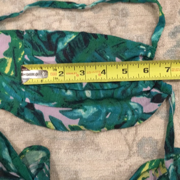 Lovers & Friends Dress Olivia dress in Lilac Palm - Picture 8 of 8